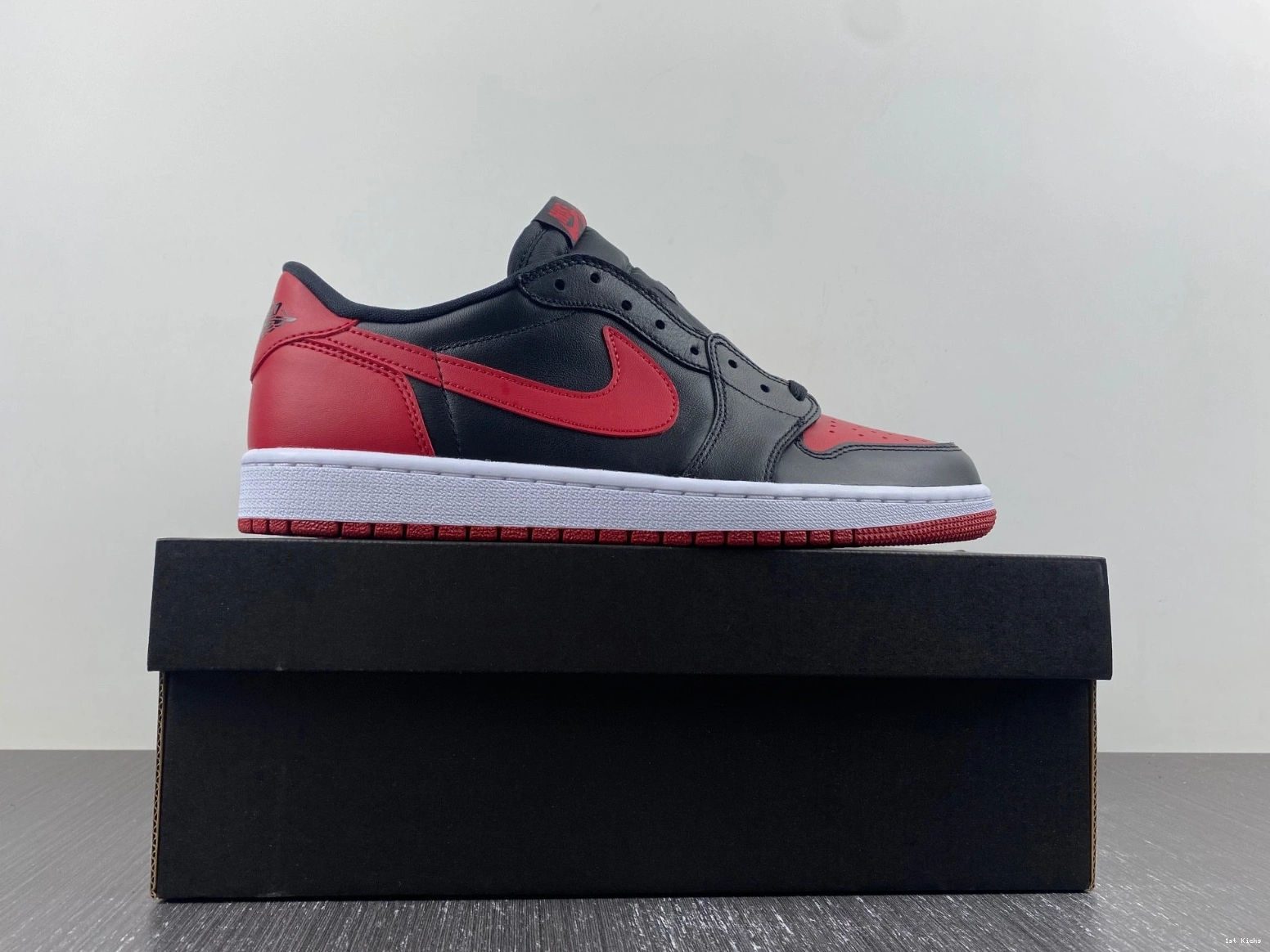 1 (2015) Low Jordan 705329-001 Bred - Retro 0207